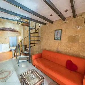 Pa- Pandora's Loft , Valletta Malta